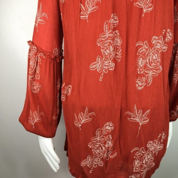 Long Sleeve Lulu's Embroidery Top - Picture 9 of 12